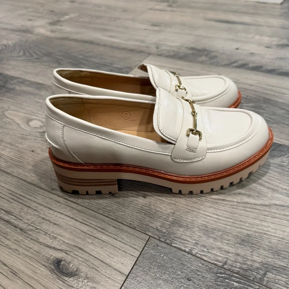 ZBY Chunky Platform Lug Sole Loafers Cream Off-White Women's Size 6